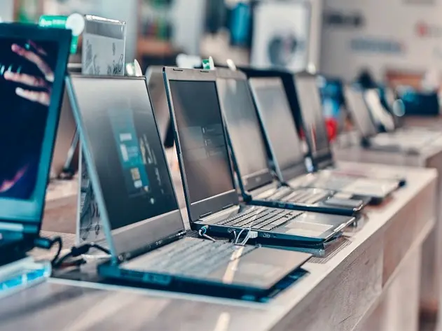 بهترین لپ تاپ استوک برای هوش مصنوعی کدام است؟