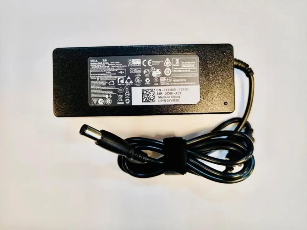 راهنمای خرید شارژر مناسب برای لپ&zwnj;تاپ