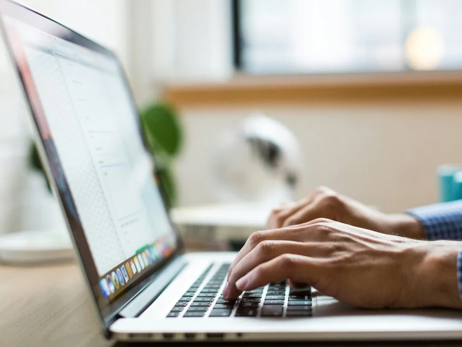 راهنمای خرید لپ تاپ کارکرده و استوک