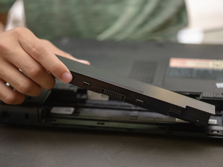 چطور عمر باتری لپ‌تاپ استوک را افزایش دهیم؟