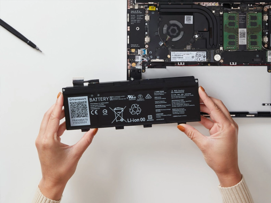 تعویض باتری لپ تاپ کارکرده