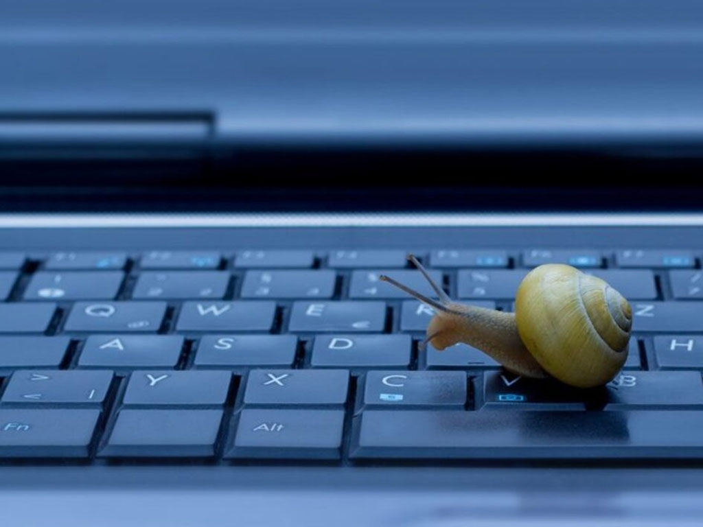 آیا لپ‌تاپ استوک کند است؟ 