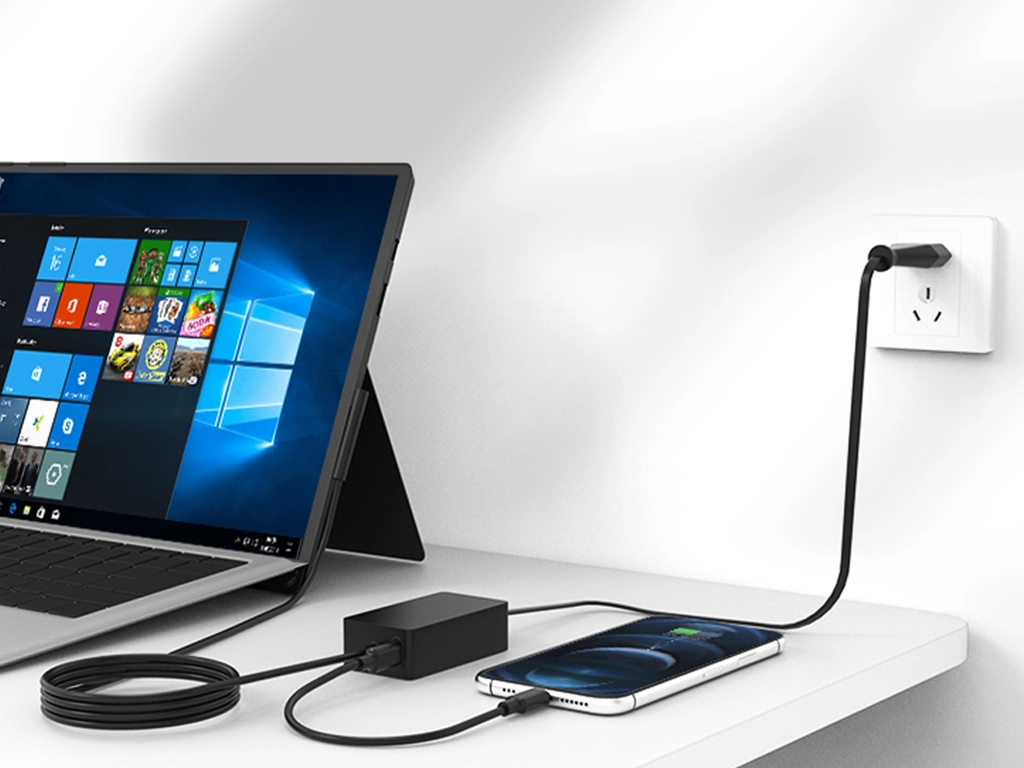 خرید و قیمت شارژر سرفیس مایکروسافت