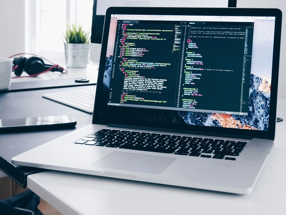  لپ تاپ کارکرده برای برنامه نویسی