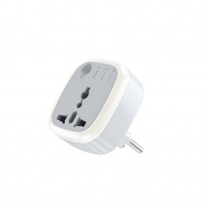 محافظ برق هوشمند تایمردار گرین لاین مدل Universal Conversion Plug (LED Light)