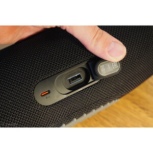 اسپیکر بلوتوثی قابل حمل جی بی ال مدل Charge 5