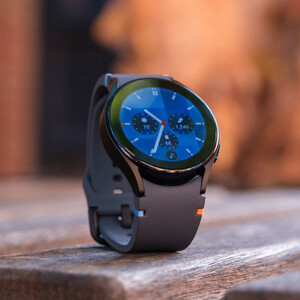 ساعت هوشمند 40 میلی‌متری سامسونگ مدل Galaxy Watch FE با بند سیلیکونی