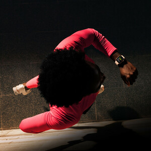 ساعت هوشمند 46 میلی متری اپل مدل Series 11 Aluminum Case با بند سیلیکونی