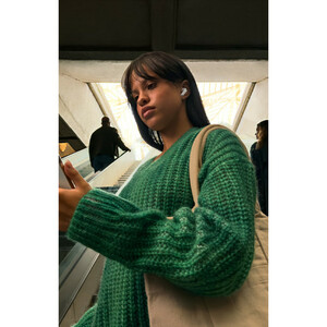 هدفون بلوتوثی اپل مدل AirPods Pro 3