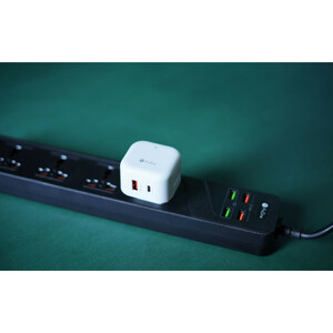 شارژر دیواری پرووان مدل PWC530