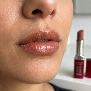 رژ لب ساتینی مات گلدن رز