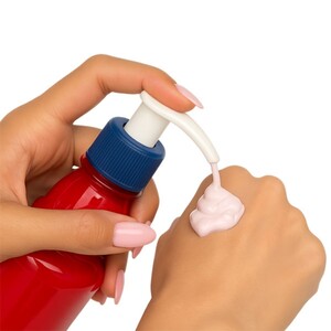 کرم مرطوب‌ کننده پمپی کامان عصاره انار 400ml