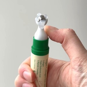 سرم دور چشم کلاژن اکسیس وای ضد چروک و روشن کننده ‎ 10ml