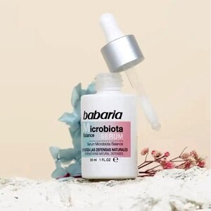 سرم احیا کننده پوست های حساس Microbiota باباریا 30ml