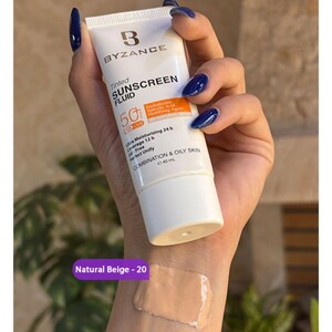 ضد آفتاب رنگی SPF50 بیزانس پوست خشک و حساس