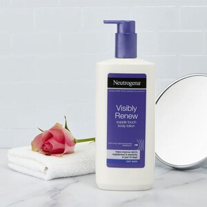 لوسیون بدن نوتروژینا Visibly Renew