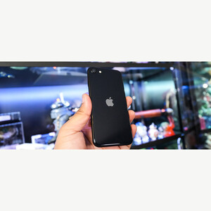 گوشی موبایل اپل مدل iPhone SE 2022 ظرفیت 128 گیگابایت و رم 4 گیگابایت