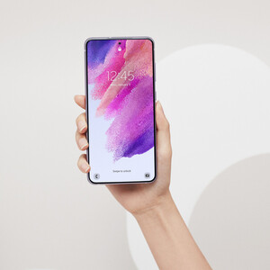 گوشی موبایل سامسونگ مدل Galaxy S21 FE 5G دو سیم‌ کارت ظرفیت 256 گیگابایت و رم 8 گیگابایت