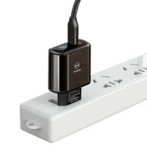 شارژر دیواری 18 وات مک دودو مدل CH-7170 QC3 PD 3A