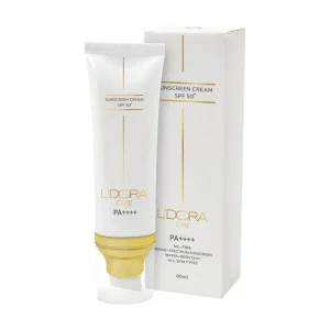 کرم ضدآفتاب SPF50 بی رنگ مناسب انواع پوست حجم ۸۰ میلی لیتر برند الدورا