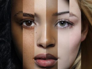 مایع یا پودری؟ مقایسه نسل جدید فاندیشن‌ها و سرم‌فاندیشن‌های سبک