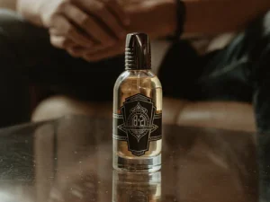 چطور عطر امضای خودت را پیدا کنی؟ راهنمای انتخاب عطر بر اساس فصل و شخصیت