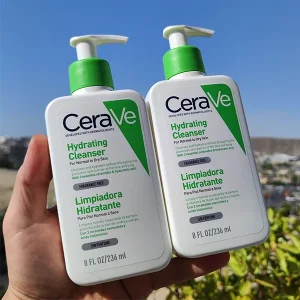 ژل شستشو و آبرسان مناسب پوست خشک و نرمال سراوی