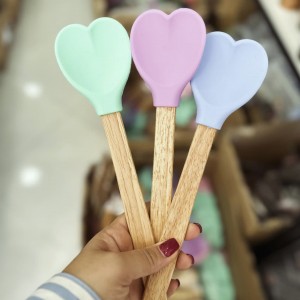 کفگیر قلبی سیلیکونی وارداتی