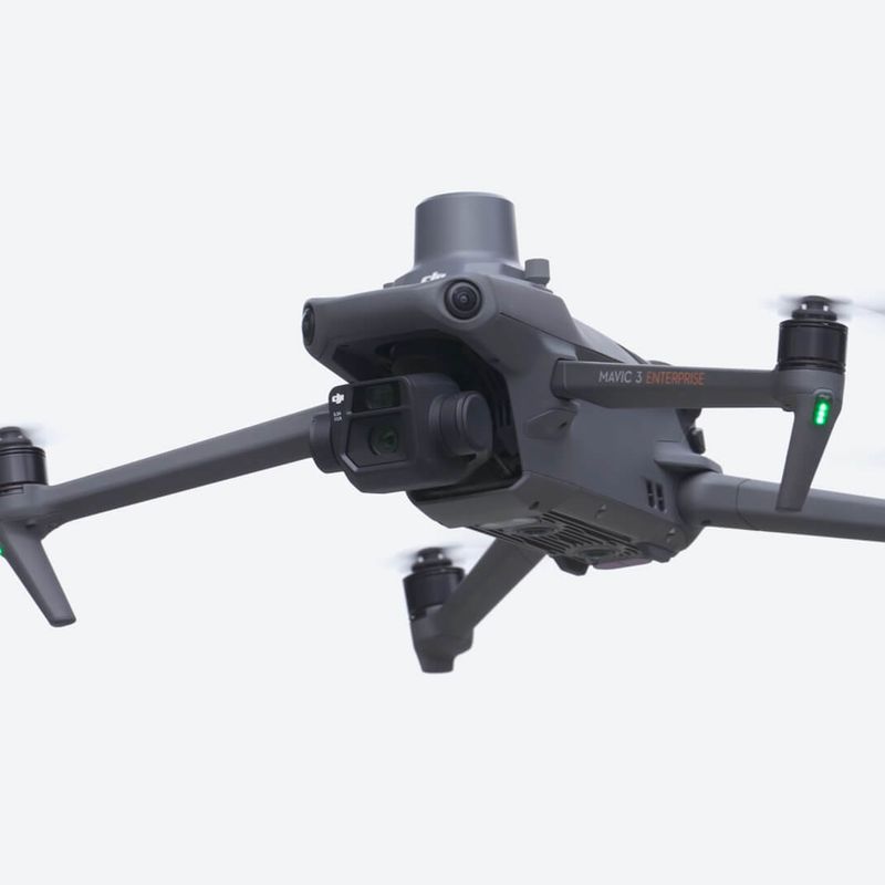 مویک 3 اینترپرایز | DJI Mavic 3 Enterprise؛ راهکار حرفه‌ای برای نقشه‌برداری، بازرسی و امداد