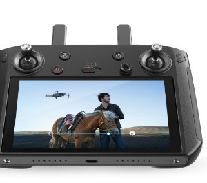 ریموت کنترل DJI Smart Controller با نمایشگر 5.5 اینچی فوق‌روشن و OcuSync 2.0