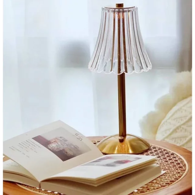 آباژور رومیزی شارژی مدل پرنس