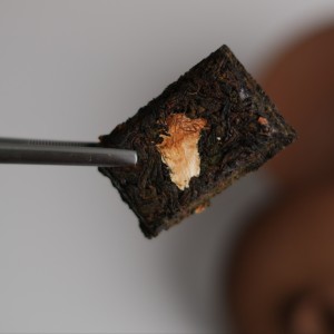چای سیاه ترکیب قارچ ، خشتبار 85 گرمی