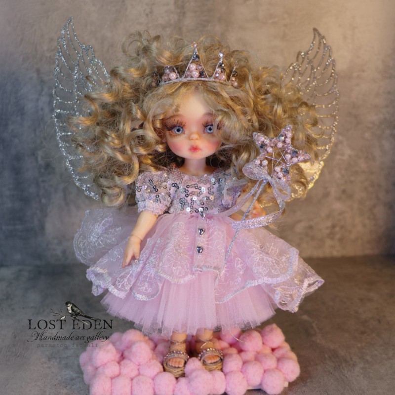 عروسک bjd مفصلی فرشته (سرافینا) دستساز+ پایه چوبی