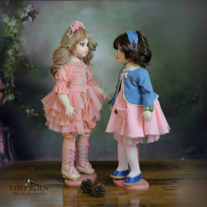 عروسک دستساز پارچه ای سه بعدی _هانا (پناه و امید))