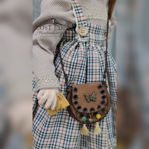 عروسک دستساز پارچه ای سه بعدی +جعبه چوبی لوکس