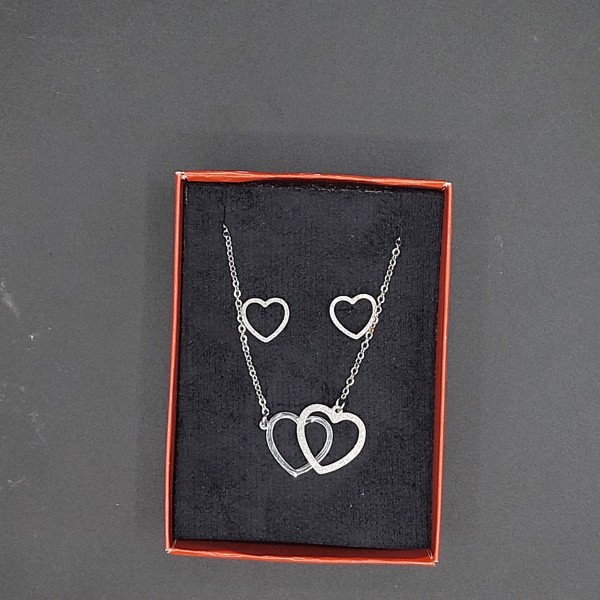 ست گوشواره و گردن بند مدل قلبی