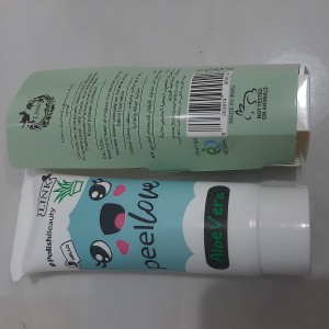 کرم مرطوب کننده و آبرسان آلوئه ورا