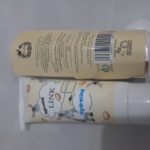 کرم مرطوب کننده و آبرسان دست صورت شیر الاغ