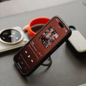 قاب یانگ کیت Youngkit Cyberpunk 360° Spin Magnetic Stand Case Orange برای آیفون 17 پرو مکس