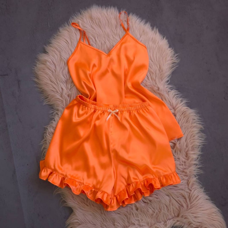 تاپ و شورت چین دار