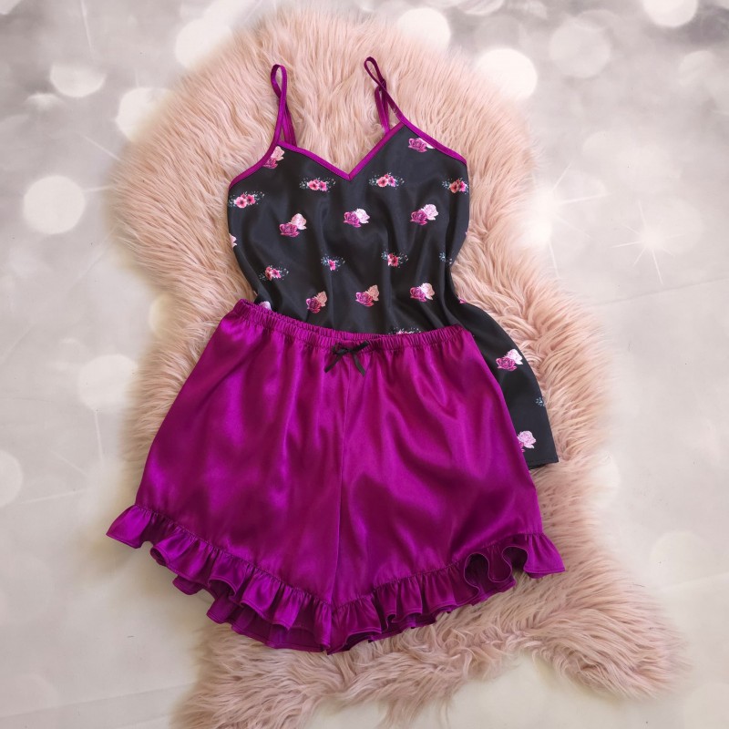 تاپ و شورت چین دار