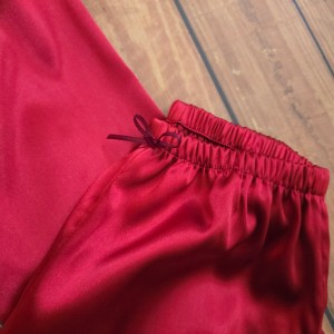 بلوز و شلوار (پرادا)(تحویل به پست ۵ روز کاری بعد از ثبت)