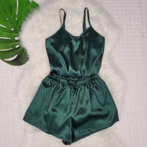 تاپ و شلوارک ساتن (یشمی)