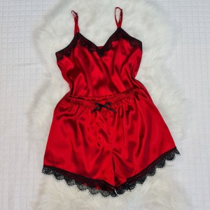 تاپ و شورت با تور مژه ای