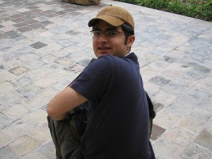 حسام آرمندهی و داستان کافه‌بازار