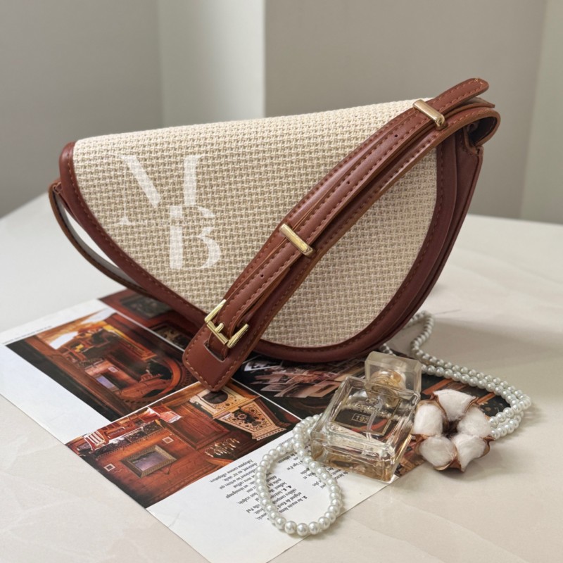 کیف دوشی پاسپورتی مدل نورا