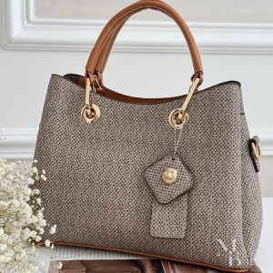 کیف دستی و دوشی زنانه مدل نلسا