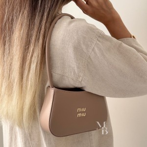 کیف دستی و‌دوشی دخترانه مدل شکی