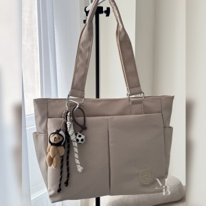 کیف  دوشی زنانه مدل آتریسا