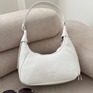 کیف دوشی زنانه مدل ایدون